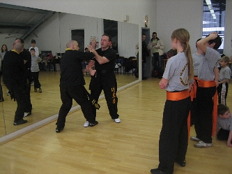 Prüfungen und Seminar im Lo Man Kam Wing Chun Kung Fu Trainingszentrum Thüringen